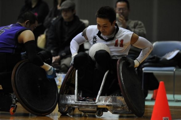 BLITZ vs 横濱義塾＝08年12月千葉ポートアリーナ／写真：吉村もと