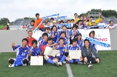 連覇を飾ったAvanzareのメンバー